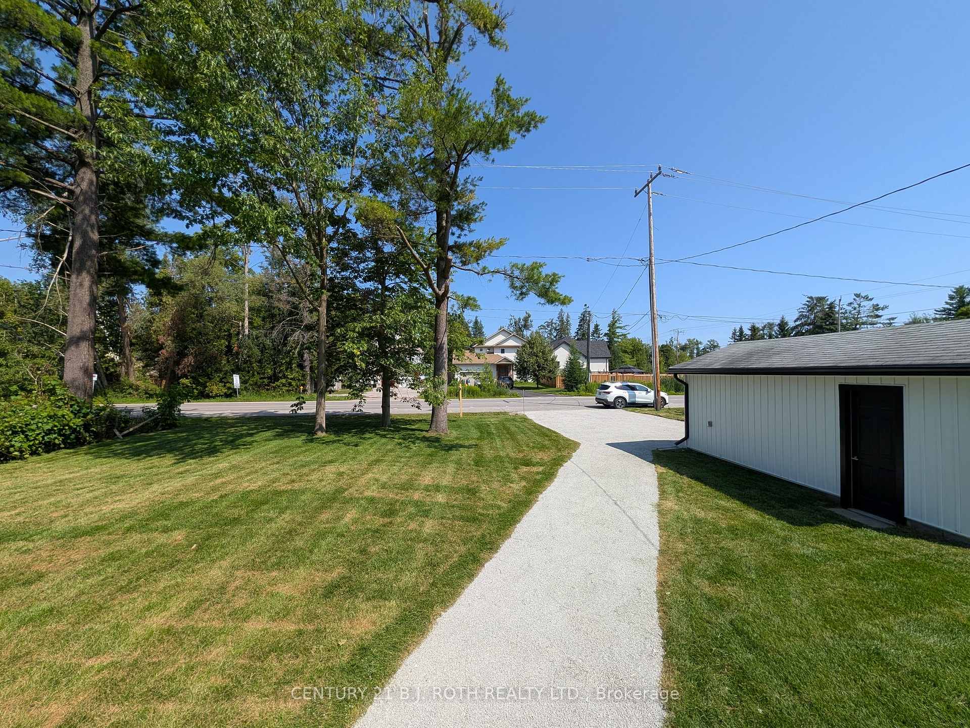 Photo 13 of 809 9TH Line, Innisfil, Alcona — HOMEH