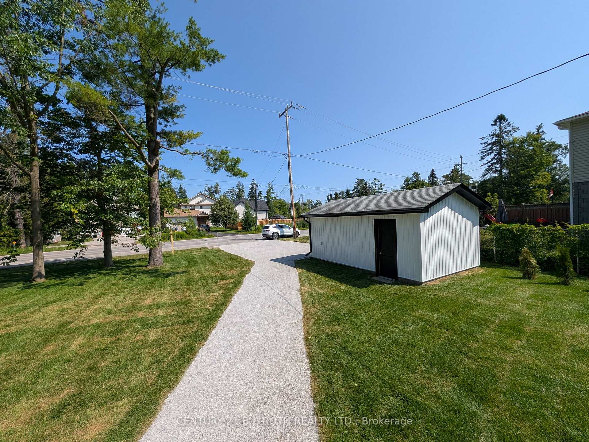 Photo 25 of 809 9TH Line, Innisfil, Alcona — HOMEH