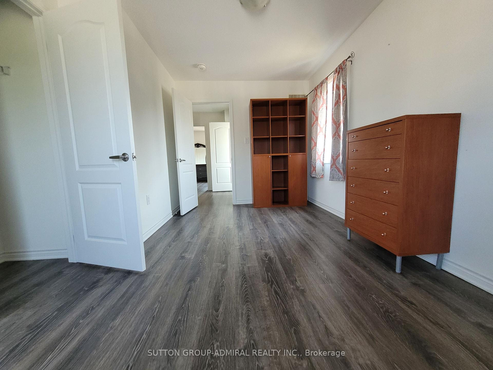 Photo 2 of 104 Village Gate Drive, Wasaga Beach — HOMEH