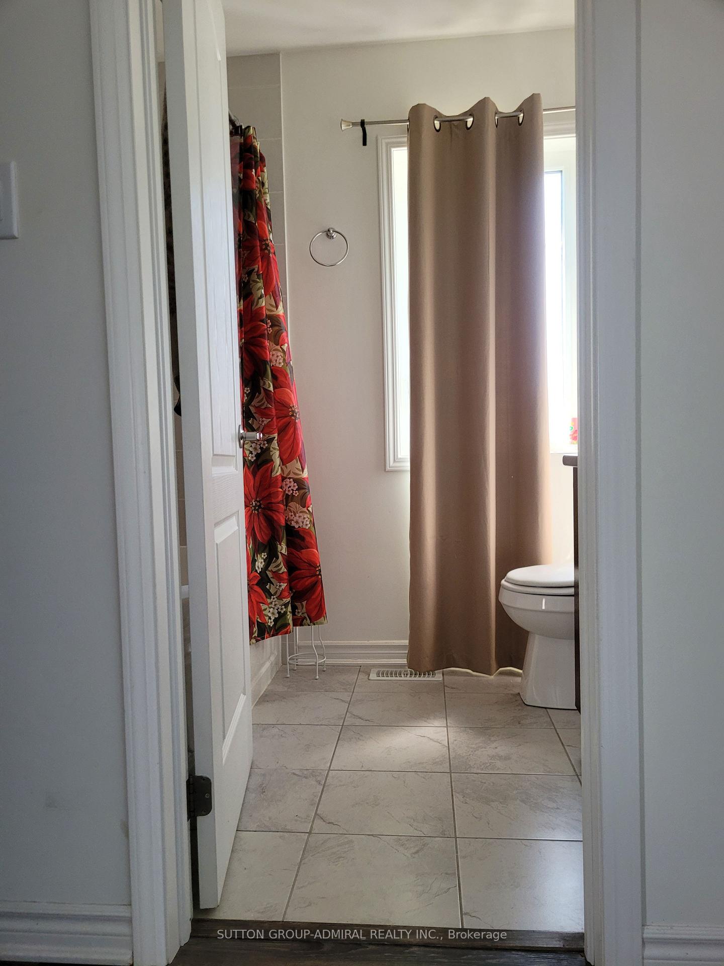 Photo 10 of 104 Village Gate Drive, Wasaga Beach — HOMEH