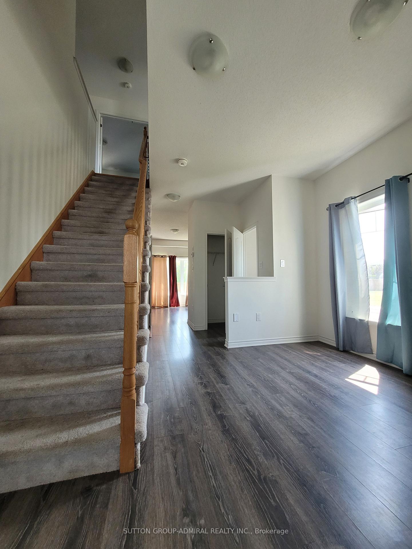 Photo 16 of 104 Village Gate Drive, Wasaga Beach — HOMEH