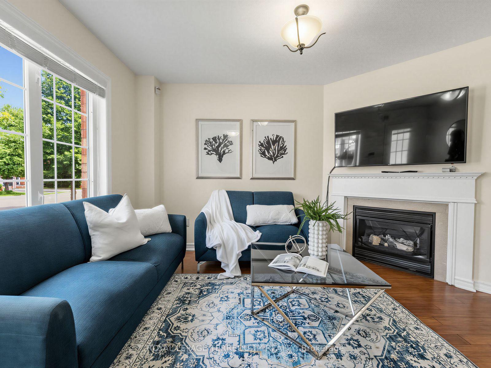 Photo 7 of 83 Tianalee Crescent, Brampton, Fletcher's Meadow — HOMEH