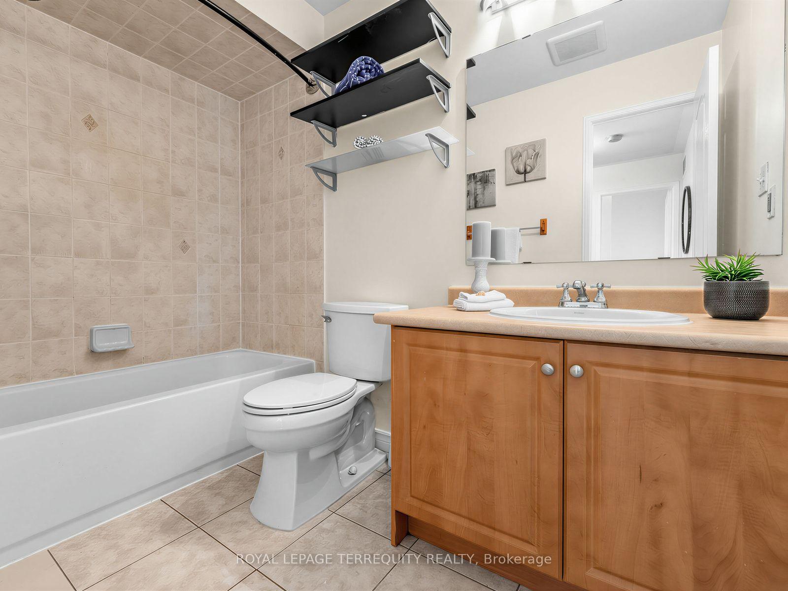 Photo 25 of 83 Tianalee Crescent, Brampton, Fletcher's Meadow — HOMEH