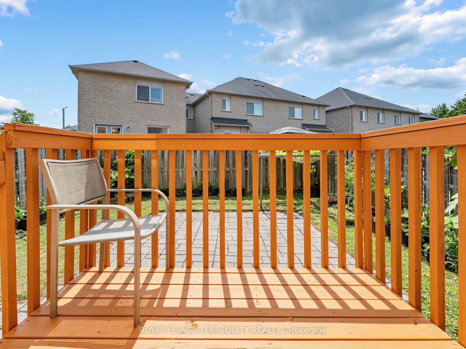 Photo 32 of 83 Tianalee Crescent, Brampton, Fletcher's Meadow — HOMEH