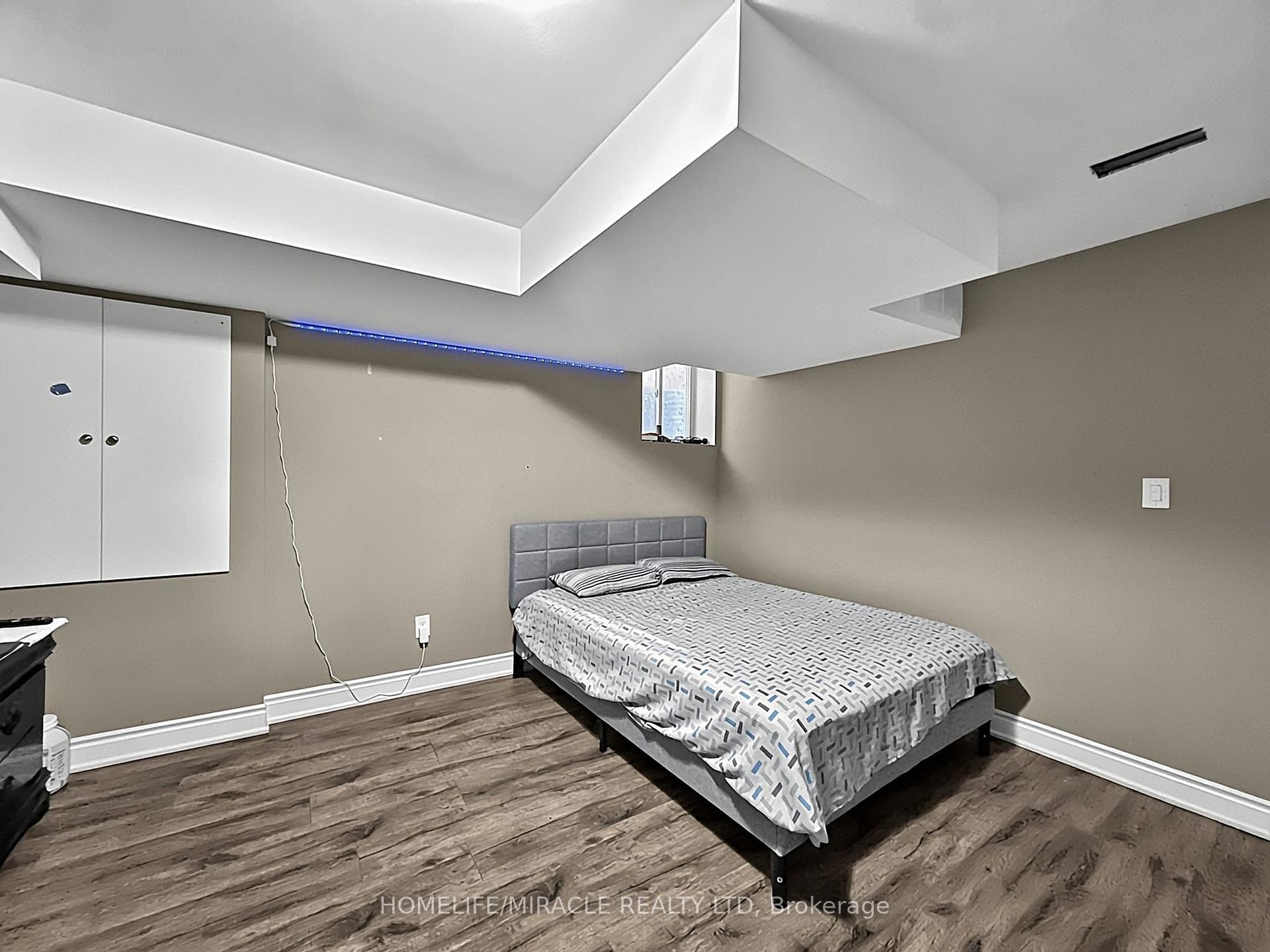 Photo 33 of 6 Divinity Circle, Brampton, Northwest Brampton — HOMEH
