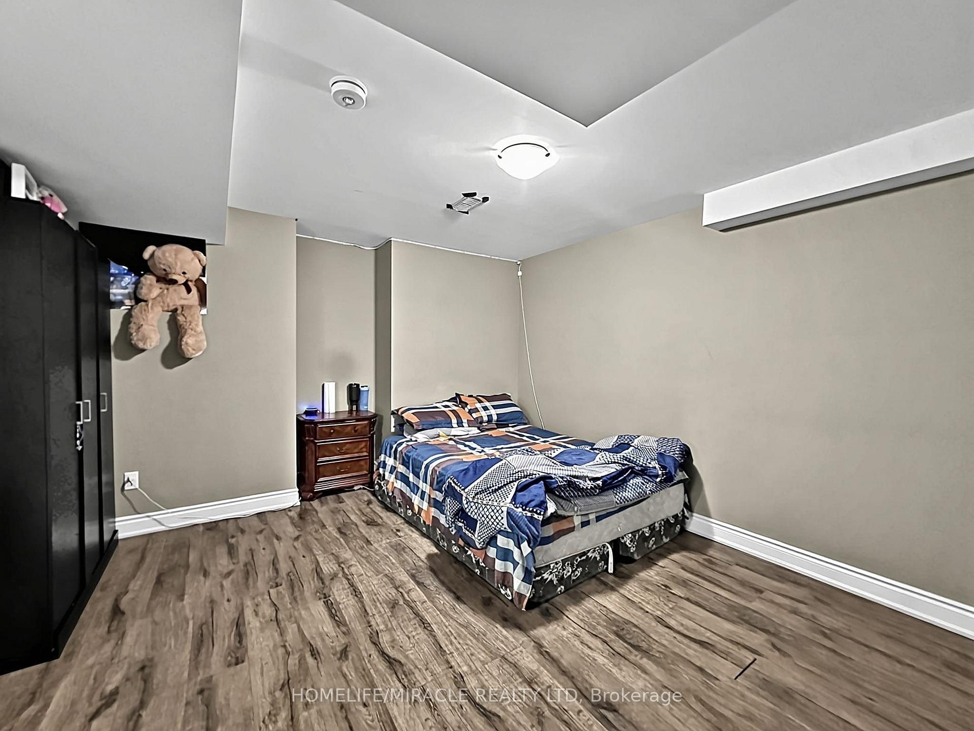 Photo 34 of 6 Divinity Circle, Brampton, Northwest Brampton — HOMEH
