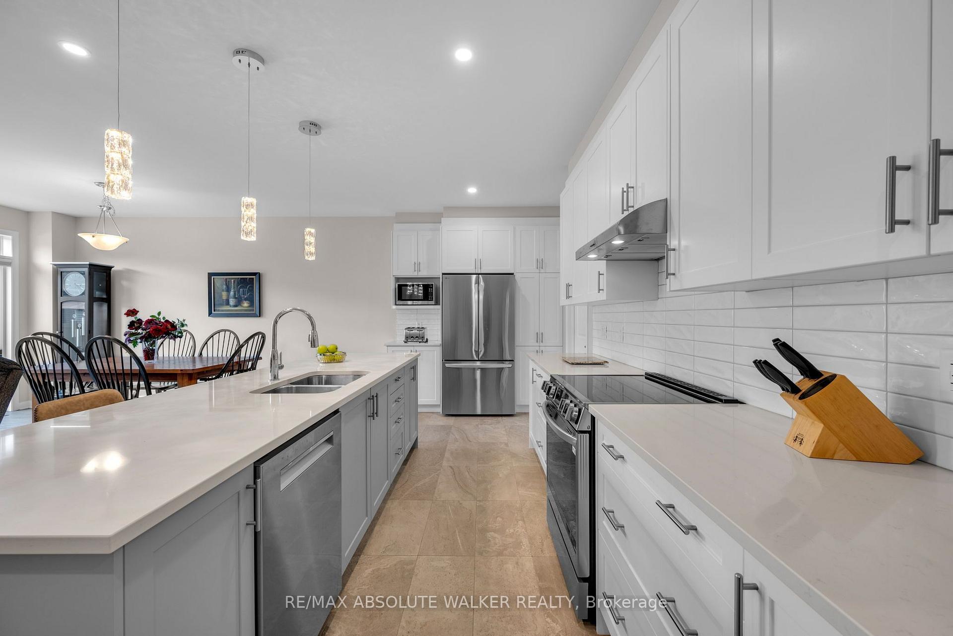 Photo 2 of 860 Companion Crescent, Ottawa, Mahogany Community — HOMEH