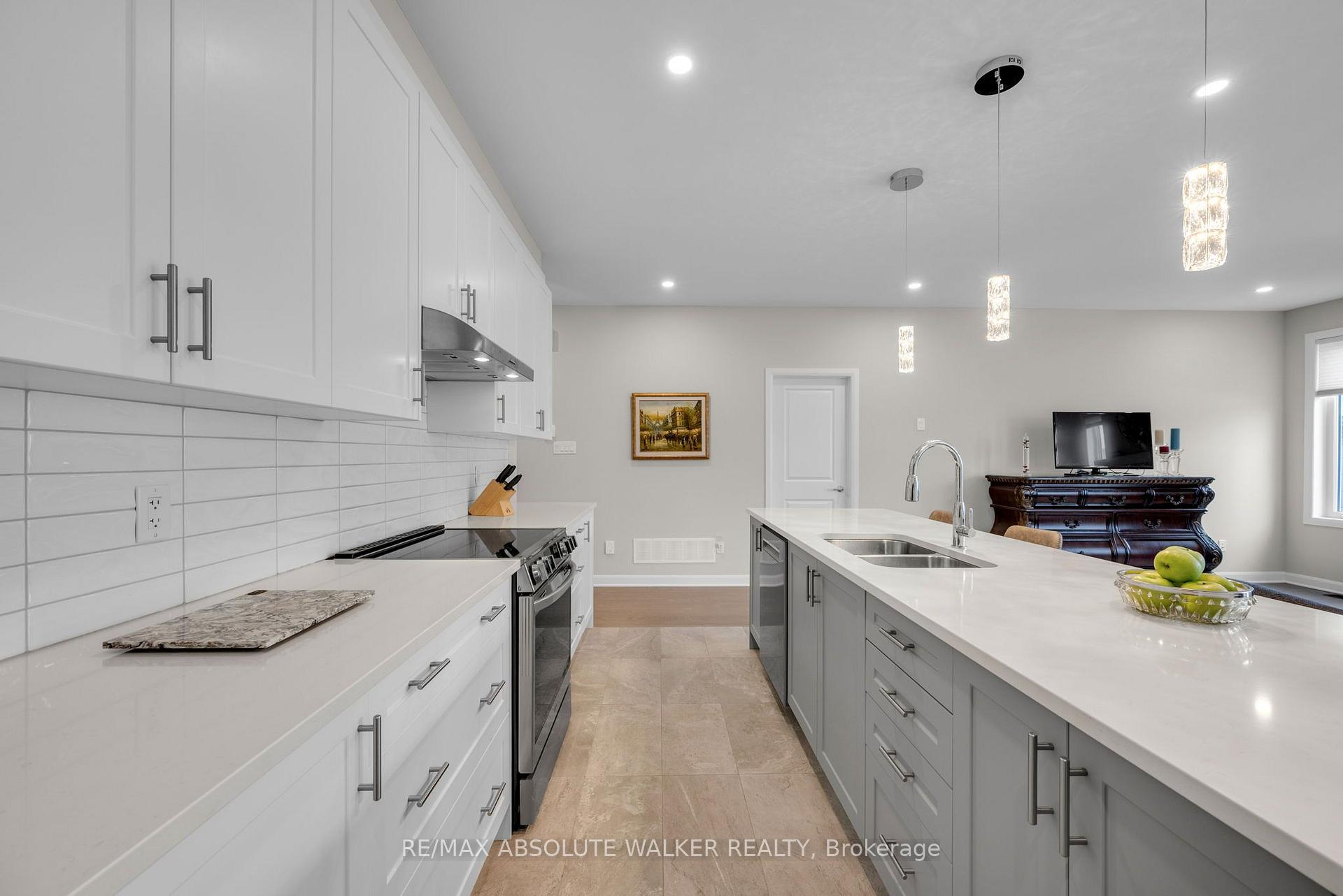 Photo 19 of 860 Companion Crescent, Ottawa, Mahogany Community — HOMEH