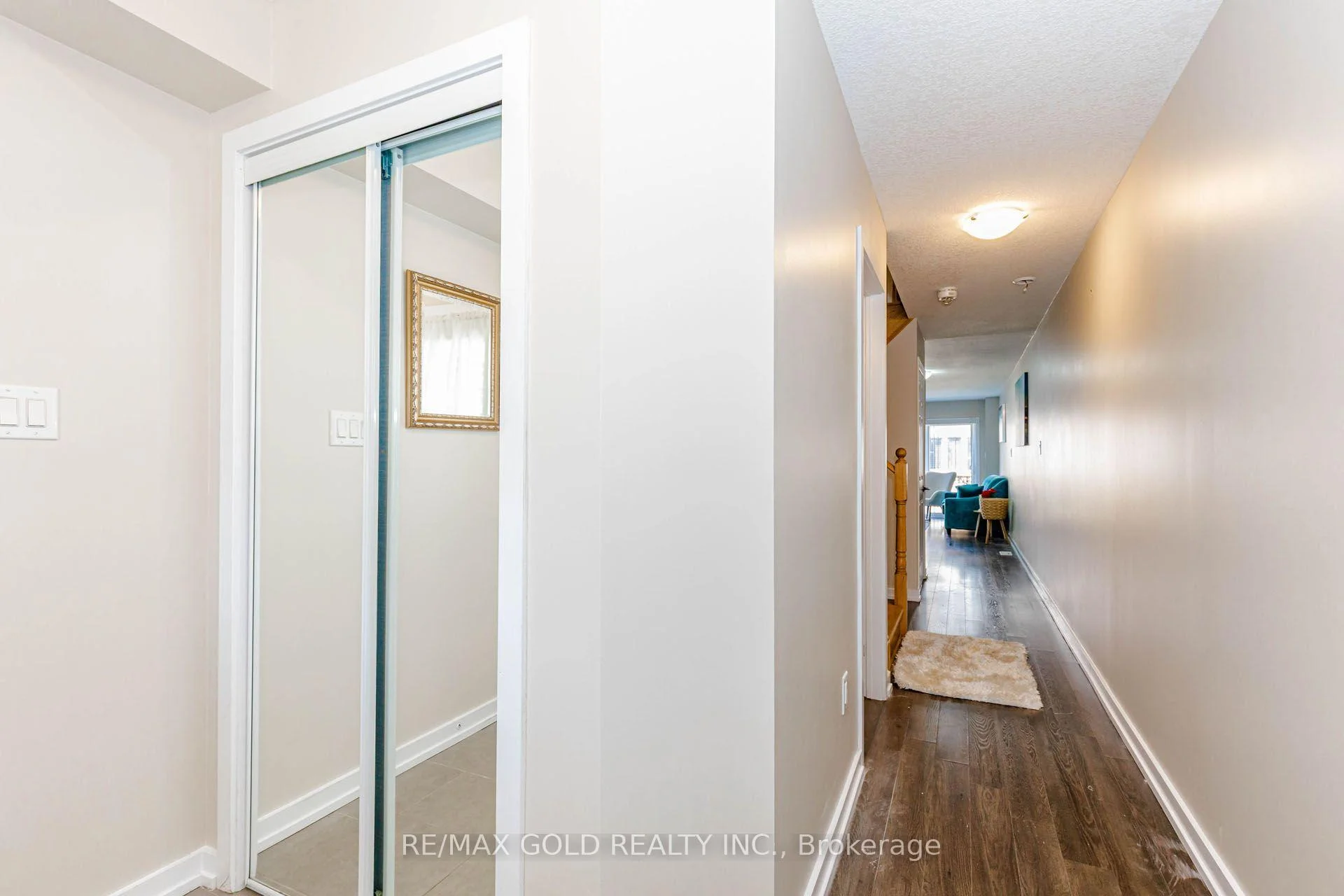 Photo 9 of 22 clinton Street, Brampton, Northwest Brampton — HOMEH