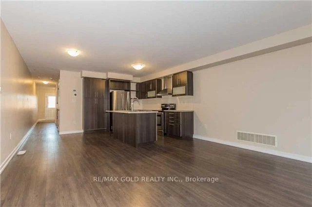 Photo 14 of 22 clinton Street, Brampton, Northwest Brampton — HOMEH