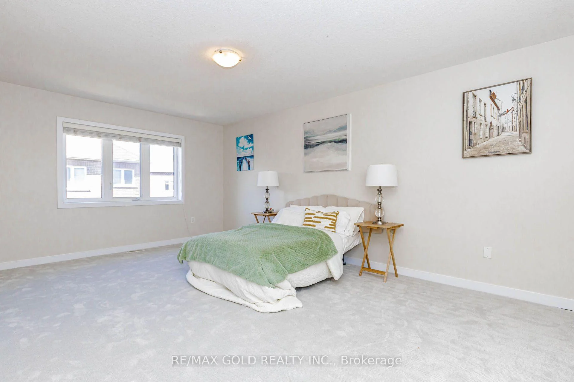 Photo 38 of 22 clinton Street, Brampton, Northwest Brampton — HOMEH