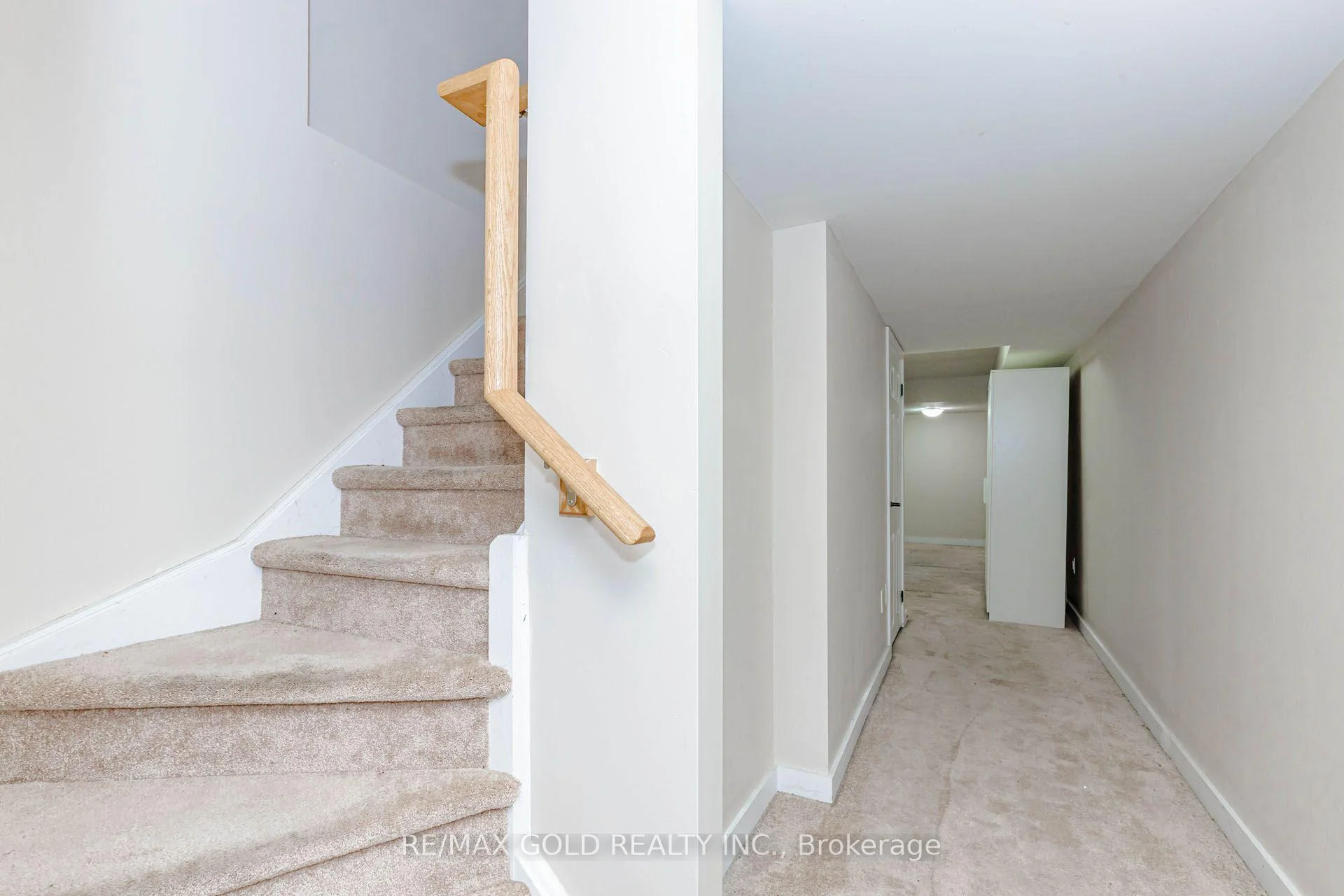 Photo 45 of 22 clinton Street, Brampton, Northwest Brampton — HOMEH