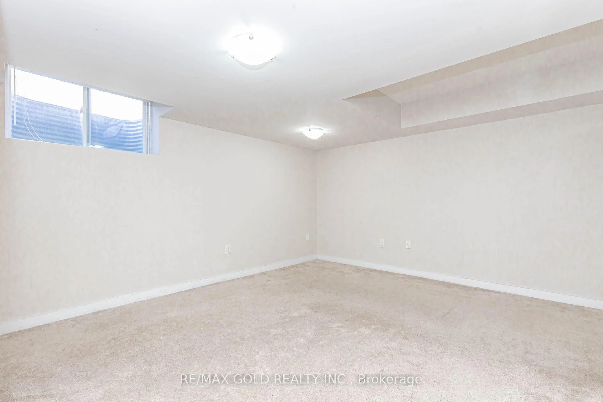 Photo 47 of 22 clinton Street, Brampton, Northwest Brampton — HOMEH