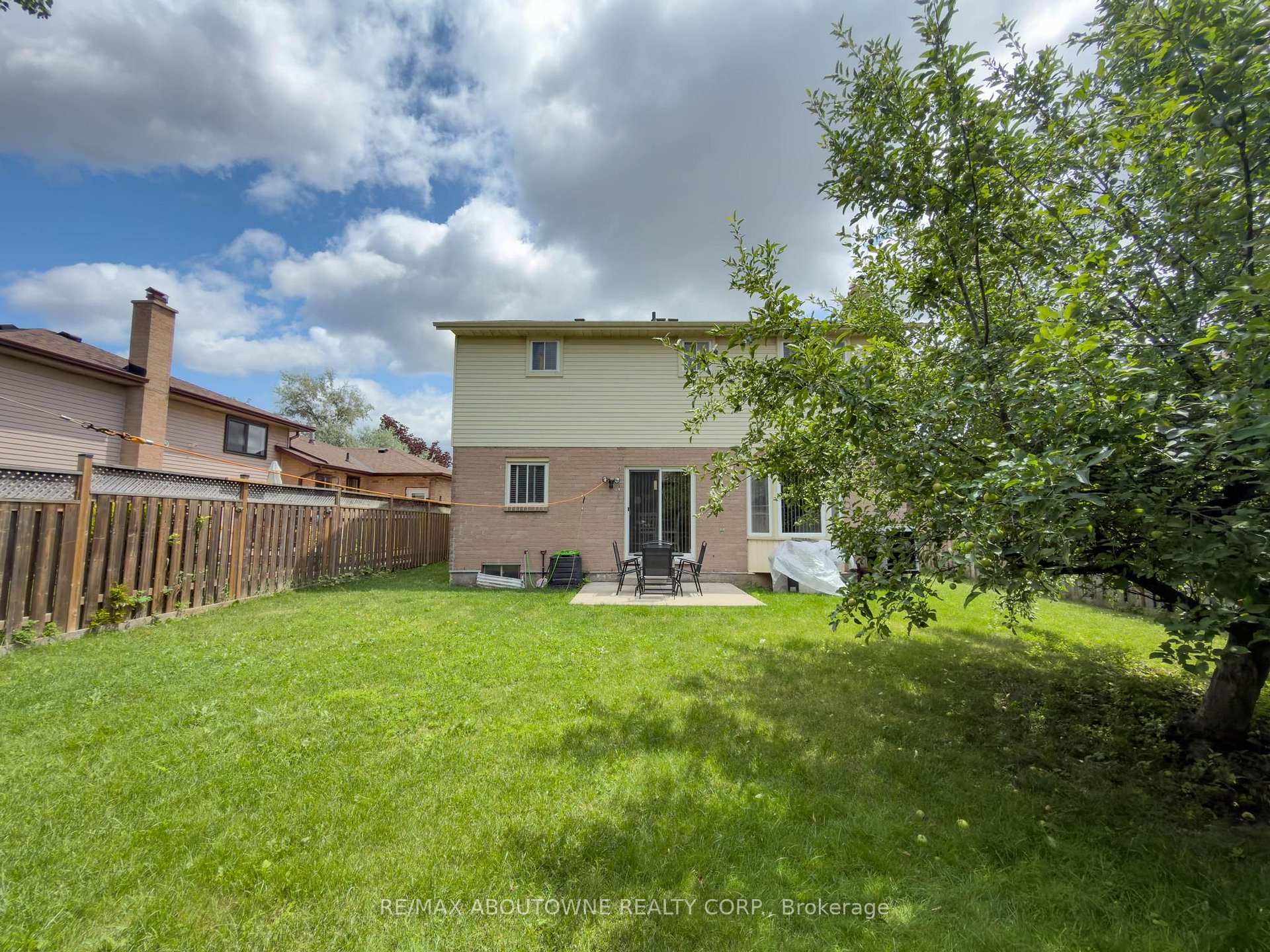Photo 8 of 1018 Upper Sherman Avenue, Hamilton, Thorner — HOMEH