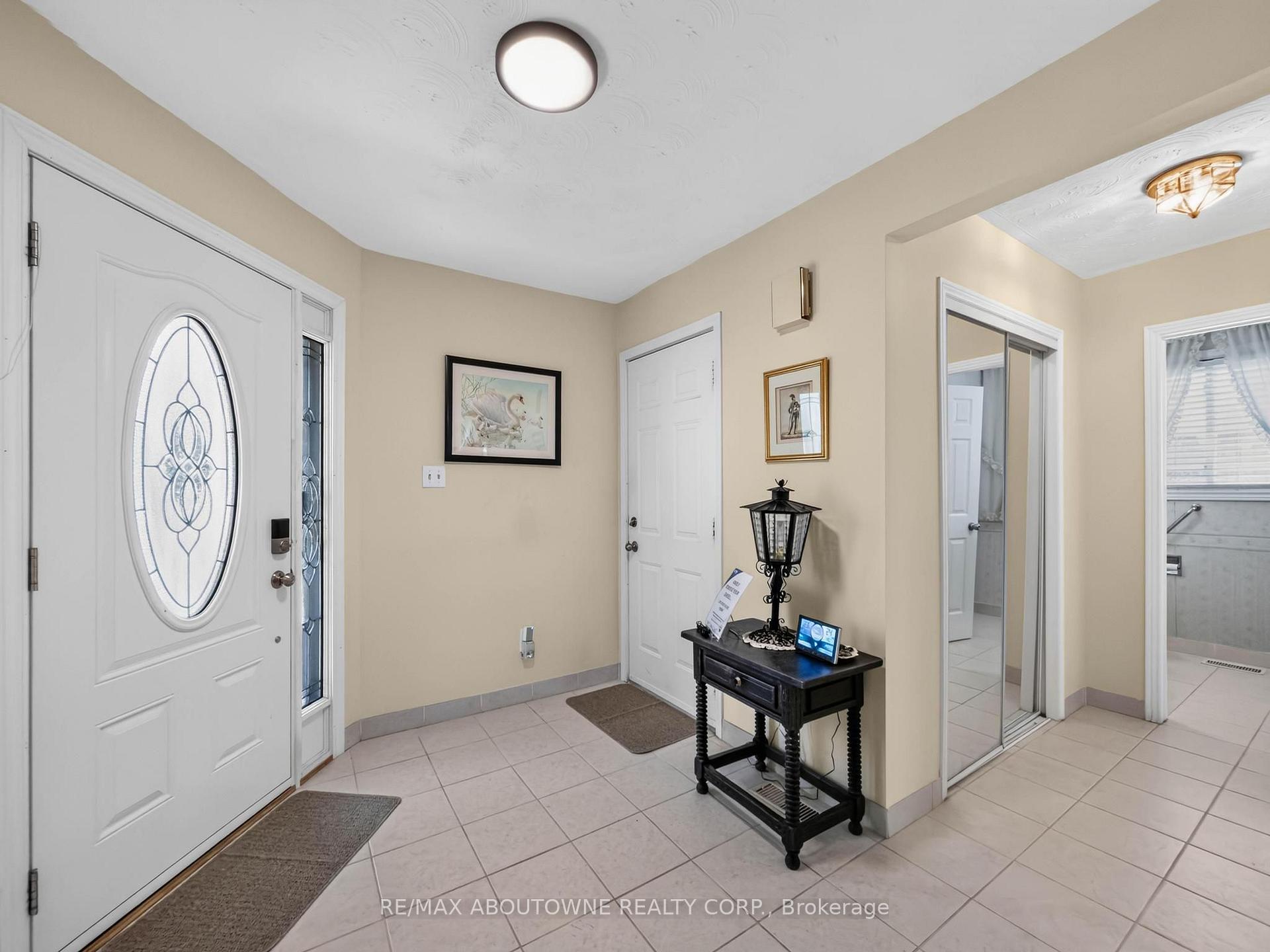 Photo 9 of 1018 Upper Sherman Avenue, Hamilton, Thorner — HOMEH