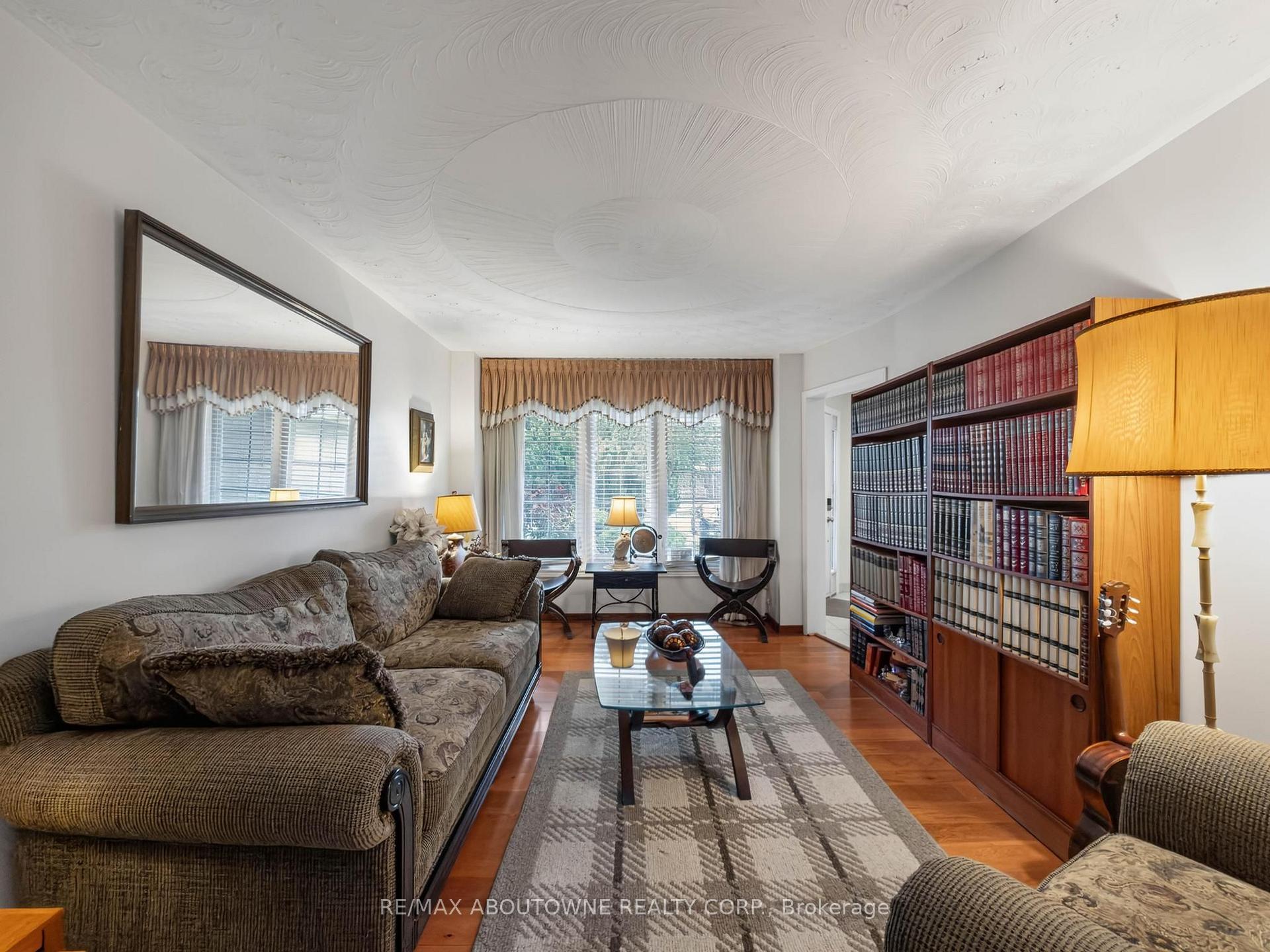 Photo 11 of 1018 Upper Sherman Avenue, Hamilton, Thorner — HOMEH