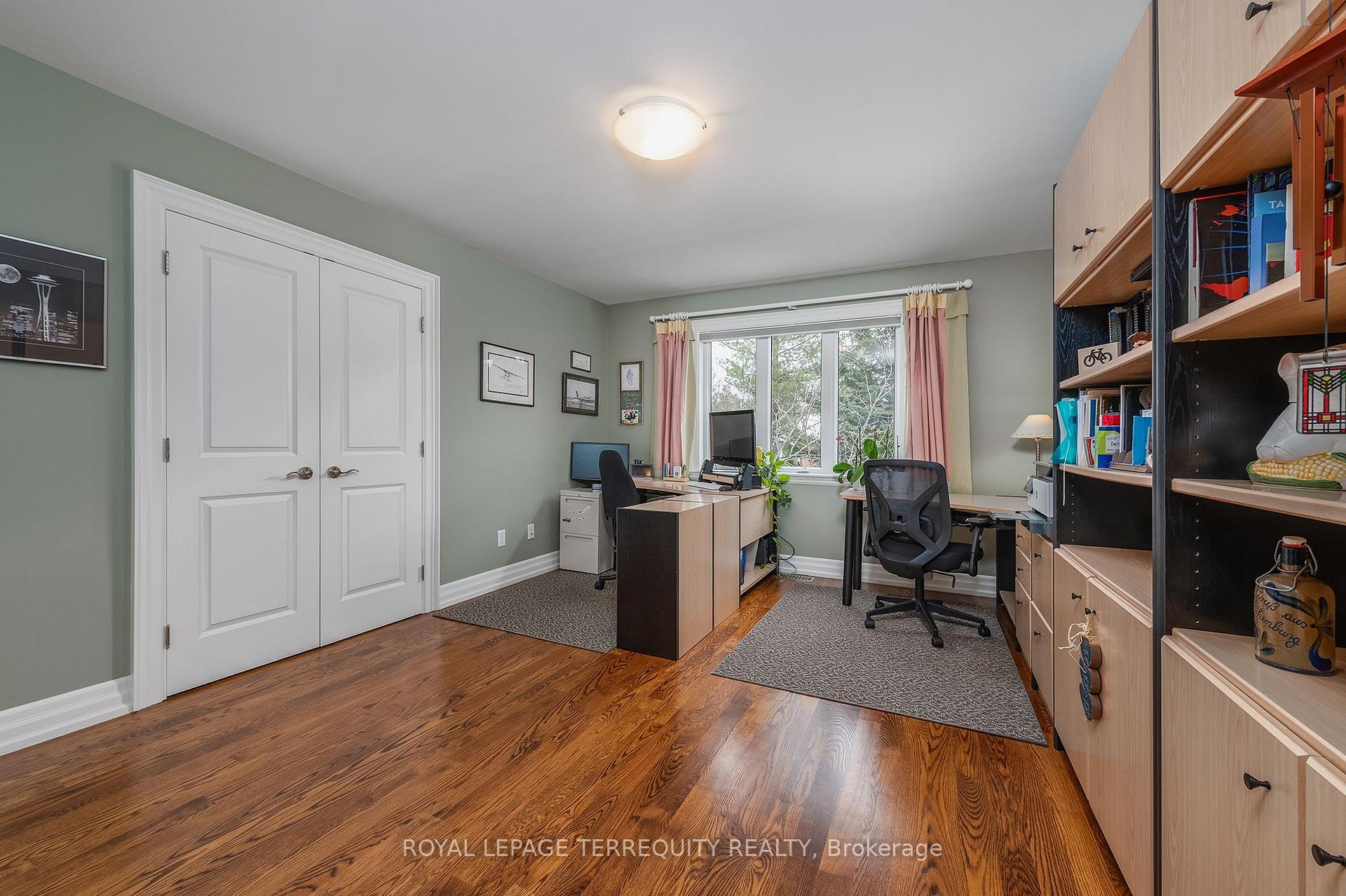 Photo 23 of 19 Bannon Avenue, Etobicoke, Kingsway South — HOMEH