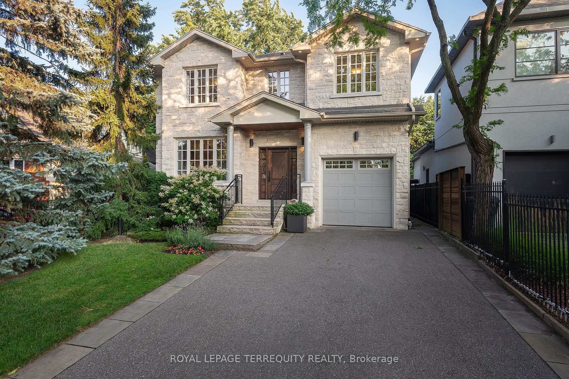 Photo 44 of 19 Bannon Avenue, Etobicoke, Kingsway South — HOMEH