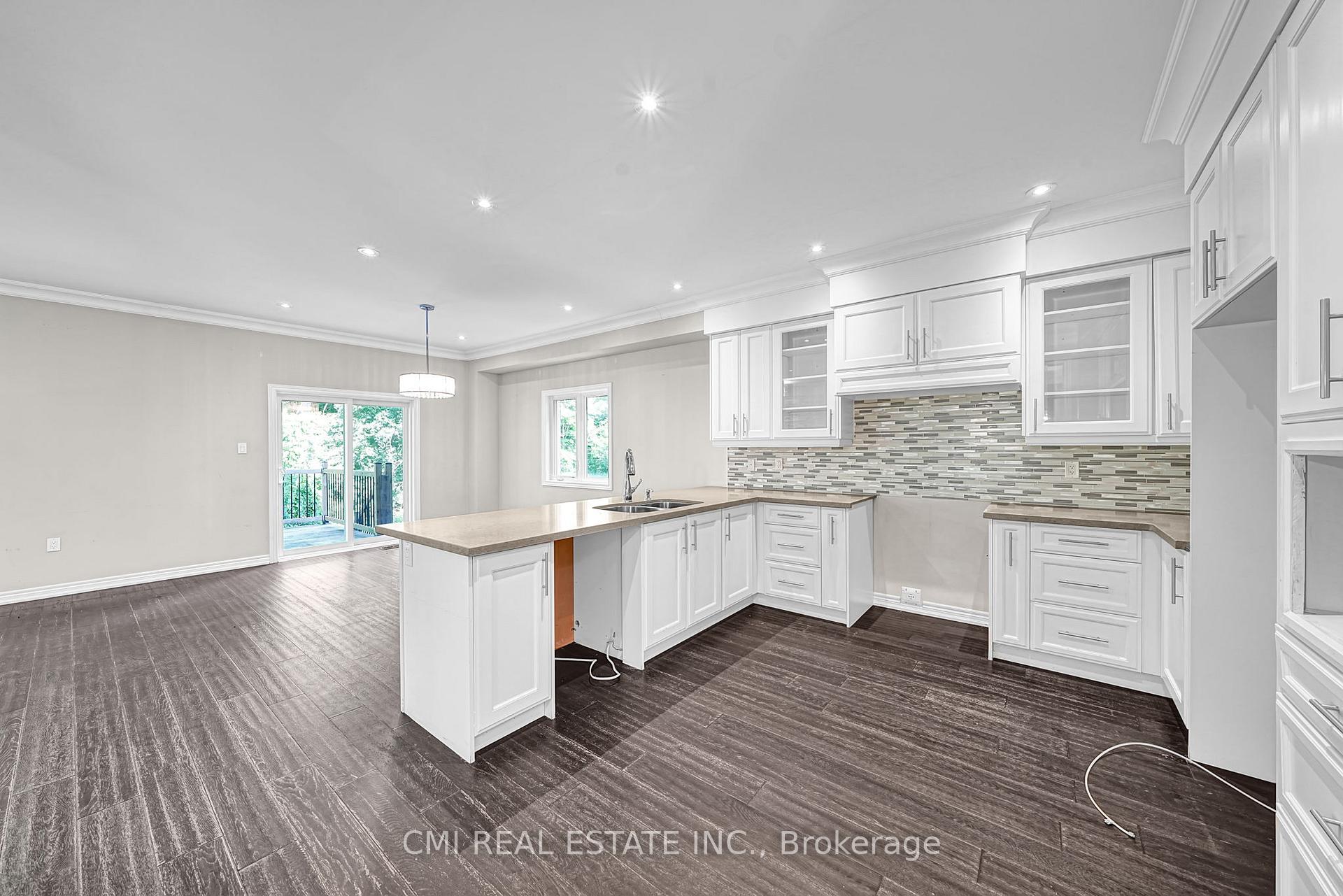 Photo 12 of 21 Scotia Road, Georgina, Sutton & Jackson's Point — HOMEH