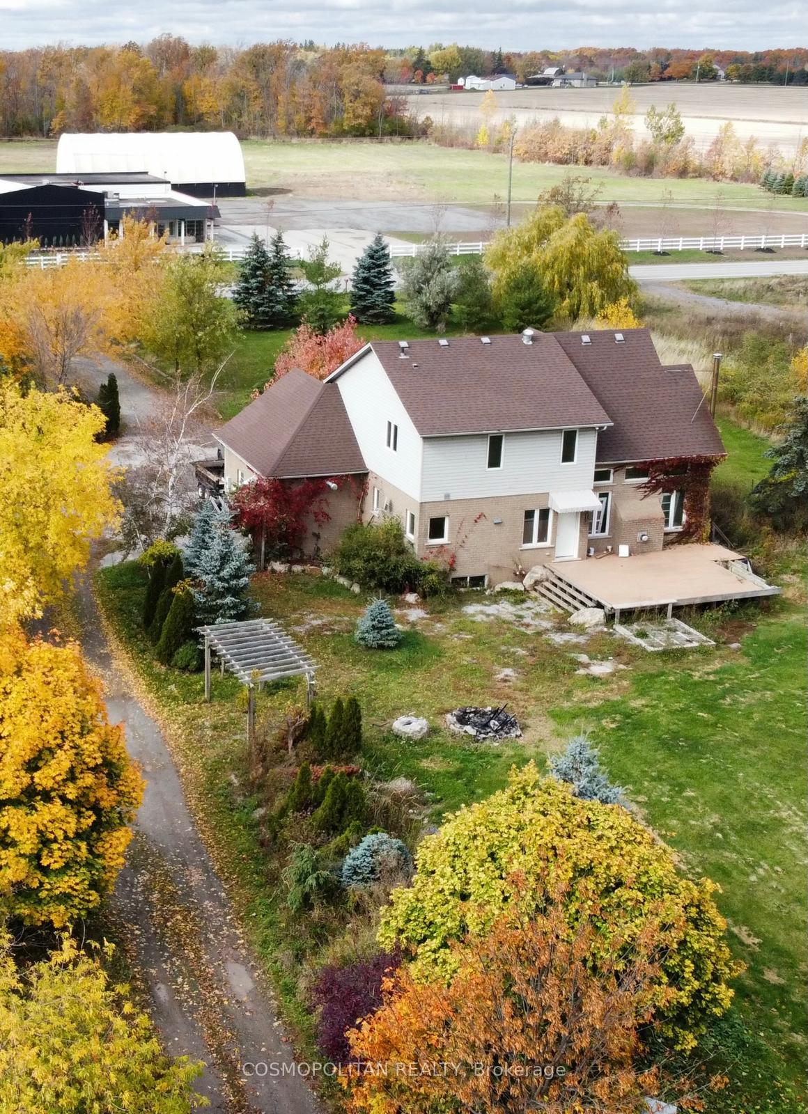 Photo 3 of 195 Woolverton Road, Grimsby, Grimsby Escarpment — HOMEH