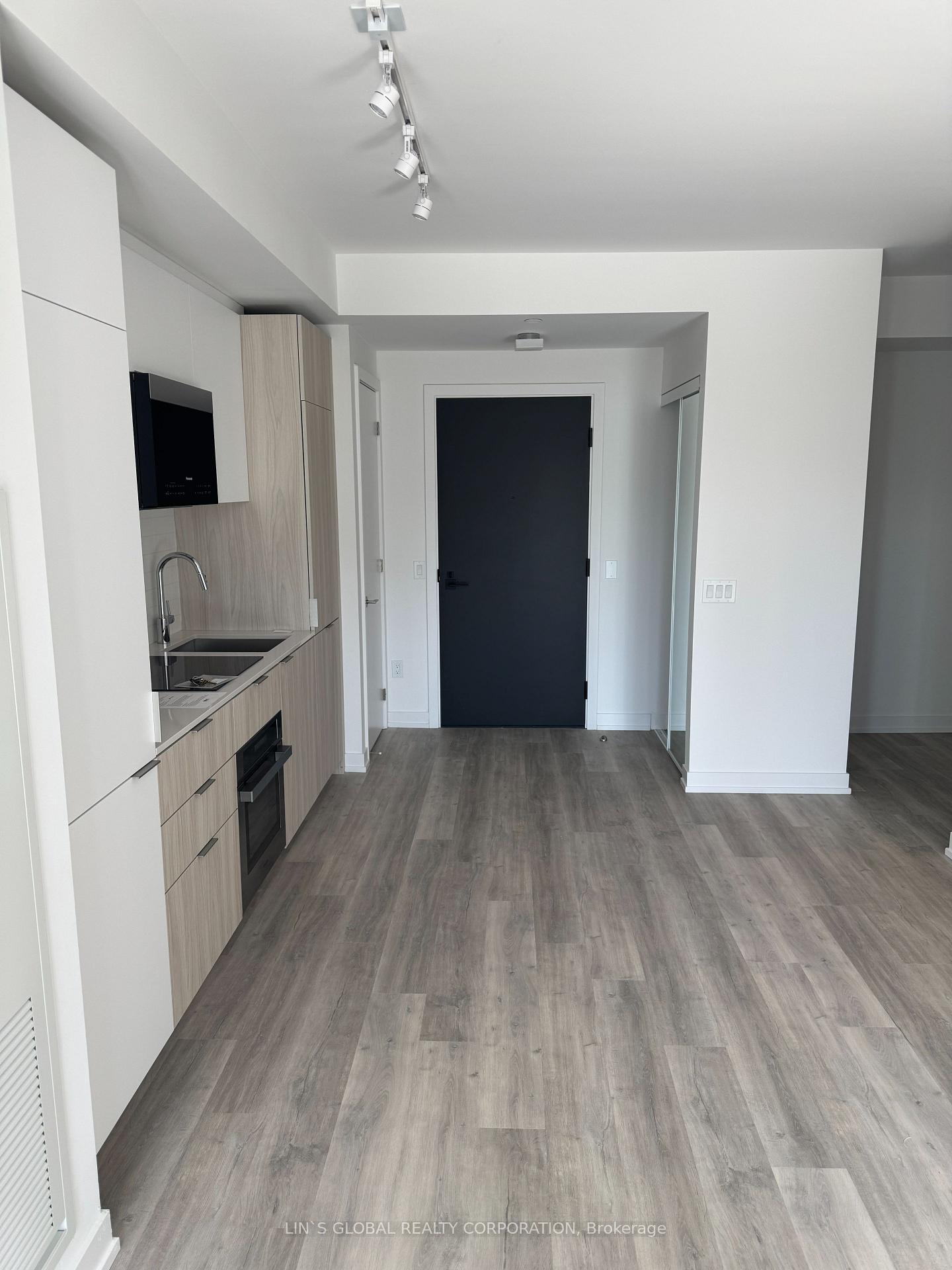 Photo 6 of Unit 814, 28 Eastern Avenue, Toronto, Moss Park — HOMEH