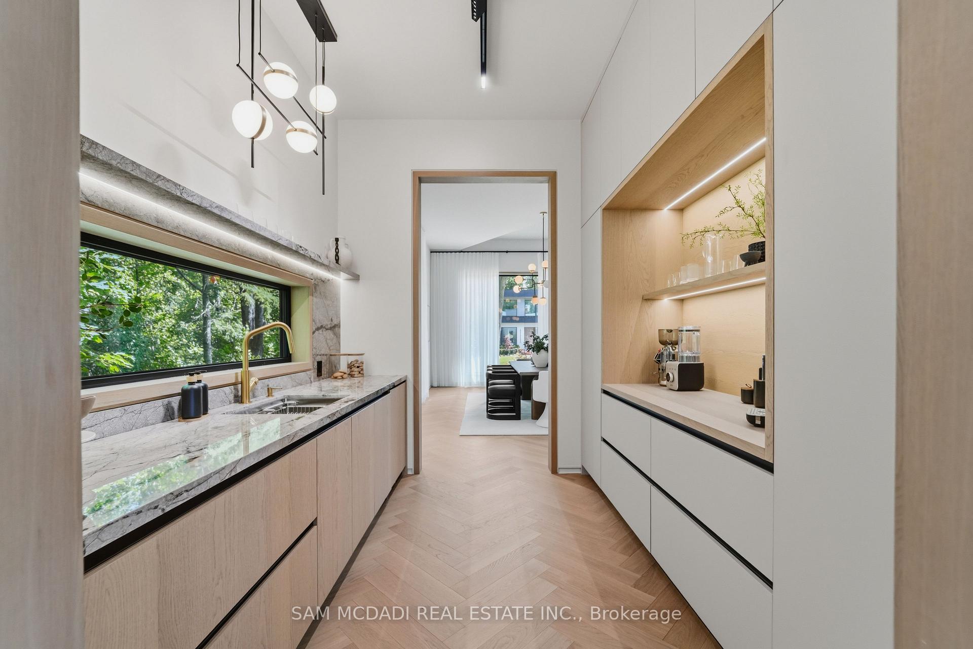 Photo 8 of 10 Peter Morse Way, Vaughan, Crestwood-Springfarm-Yorkhill — HOMEH