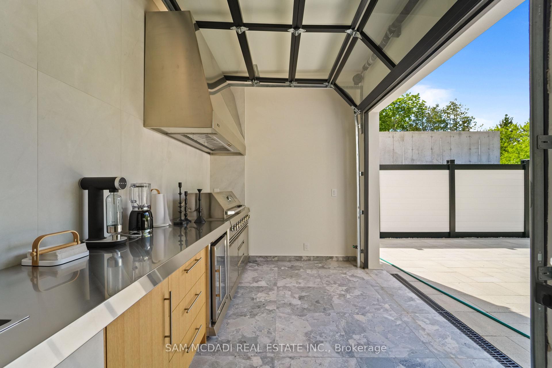 Photo 43 of 10 Peter Morse Way, Vaughan, Crestwood-Springfarm-Yorkhill — HOMEH