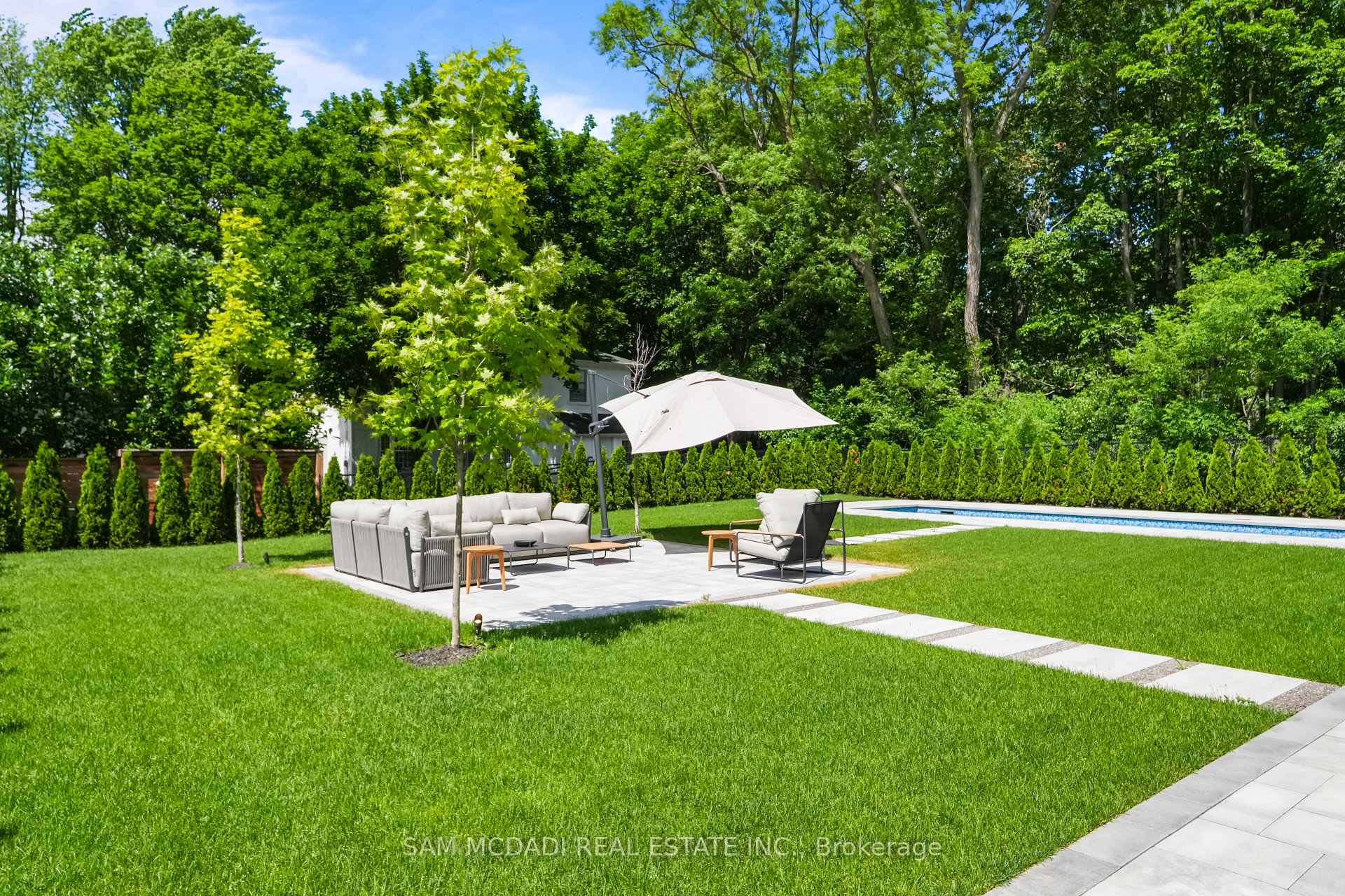 Photo 46 of 10 Peter Morse Way, Vaughan, Crestwood-Springfarm-Yorkhill — HOMEH