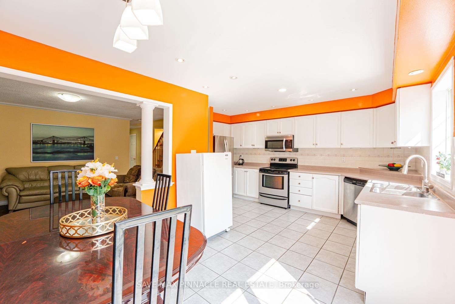 Photo 16 of Unit 42, 9800 Mclaughlin Road, Brampton, Fletcher's Creek Village — HOMEH
