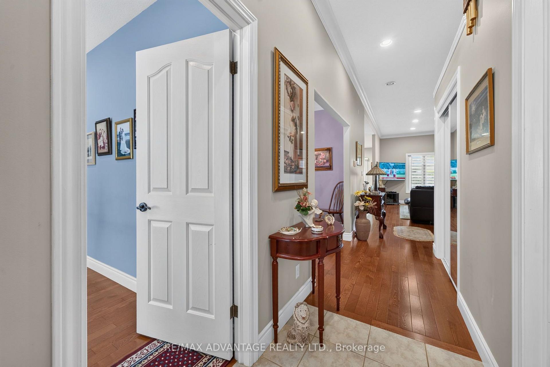 Photo 4 of 8 Willard Crescent, Middlesex Centre, Kilworth — HOMEH