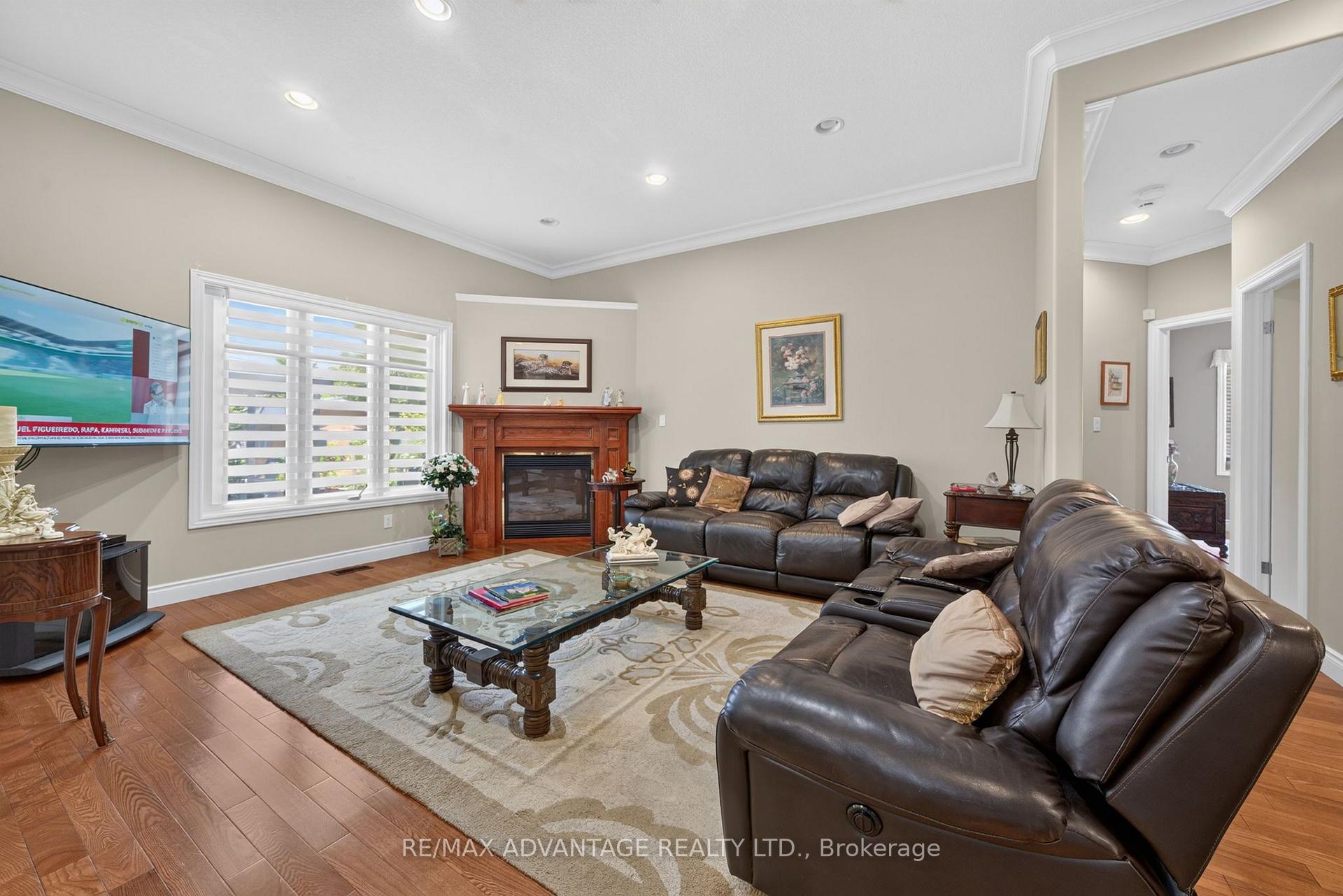 Photo 13 of 8 Willard Crescent, Middlesex Centre, Kilworth — HOMEH