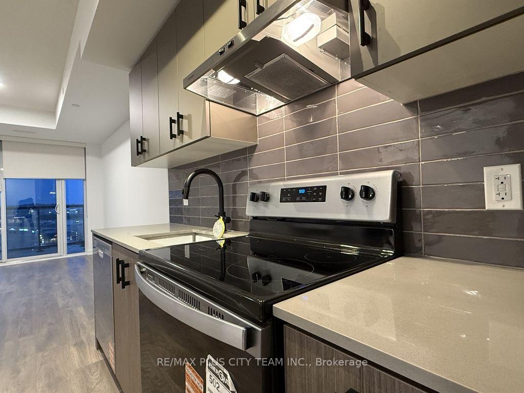 Photo 5 of Unit c706, 4878 Powers Common, Burlington, Alton — HOMEH
