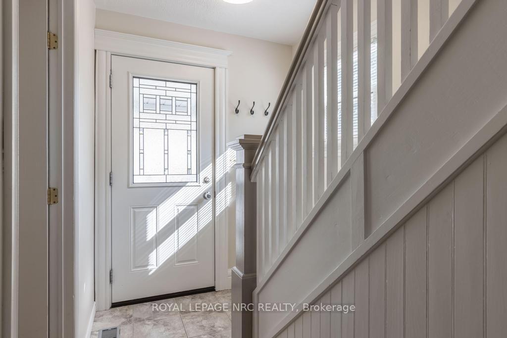 Photo 3 of 30 Walnut Street, St. Catharines, Secord Woods — HOMEH