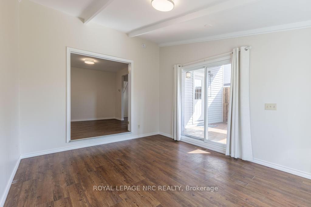 Photo 13 of 30 Walnut Street, St. Catharines, Secord Woods — HOMEH