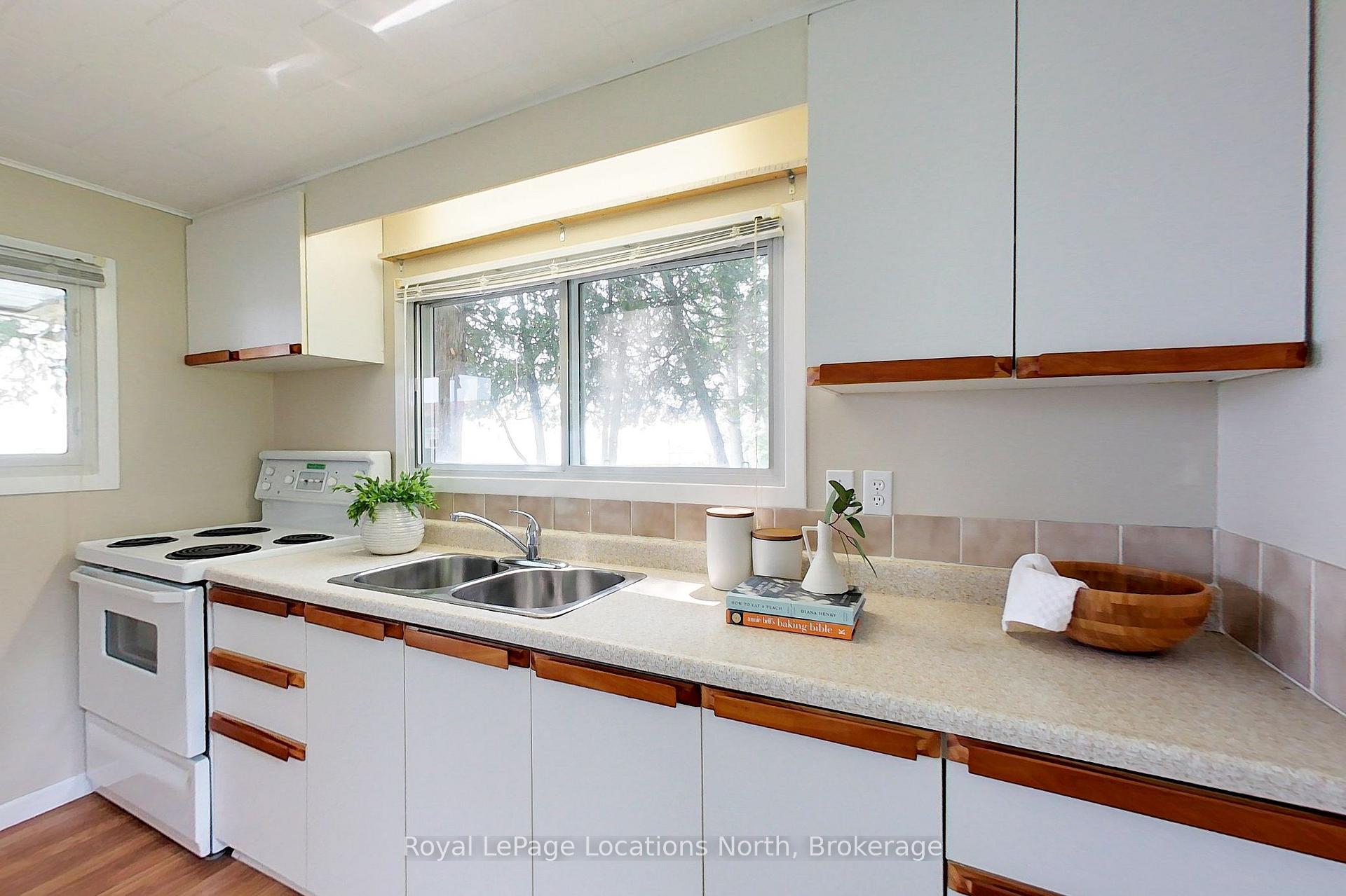 Photo 18 of 271 Cedar Avenue, Meaford — HOMEH