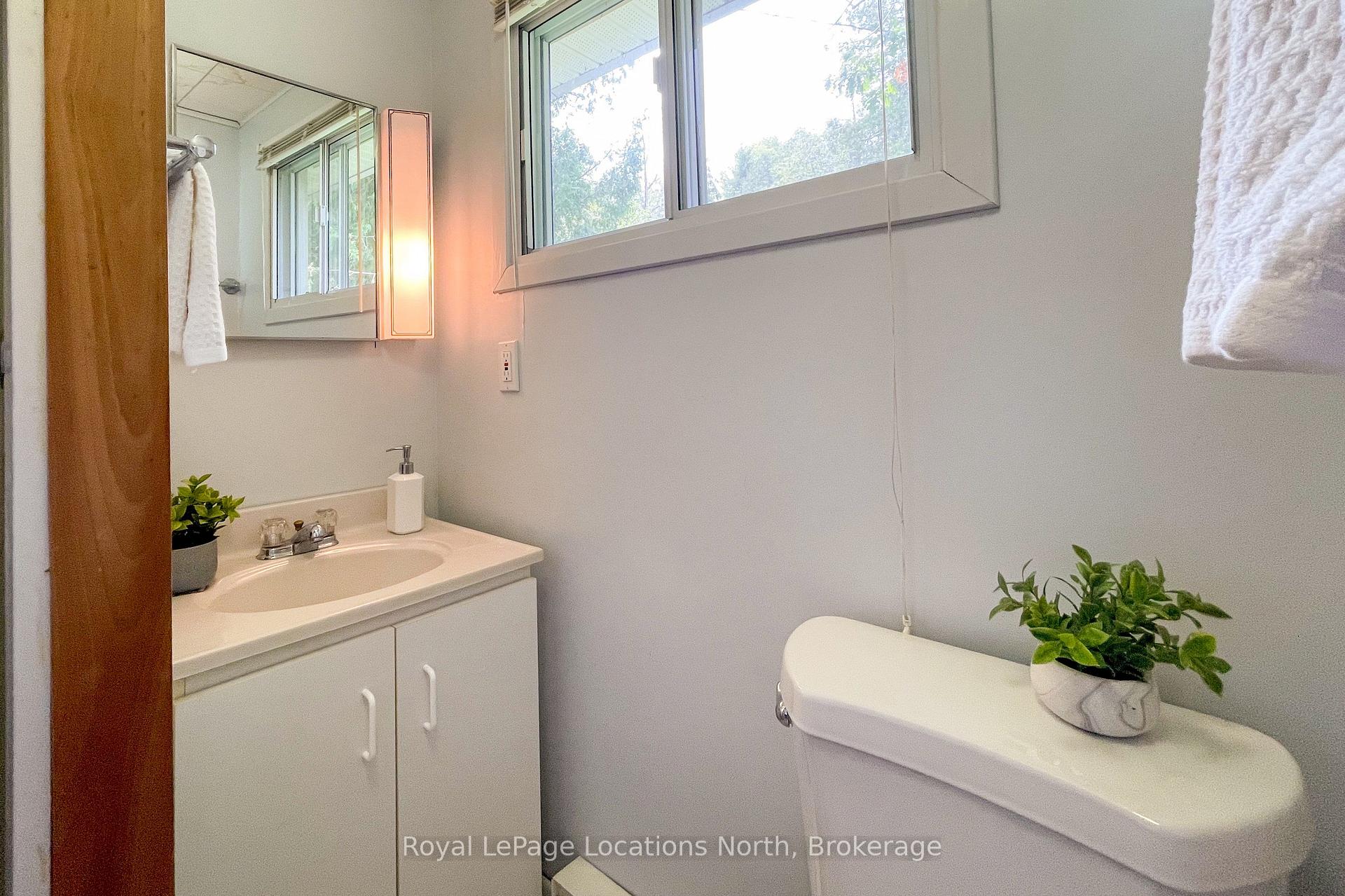 Photo 21 of 271 Cedar Avenue, Meaford — HOMEH