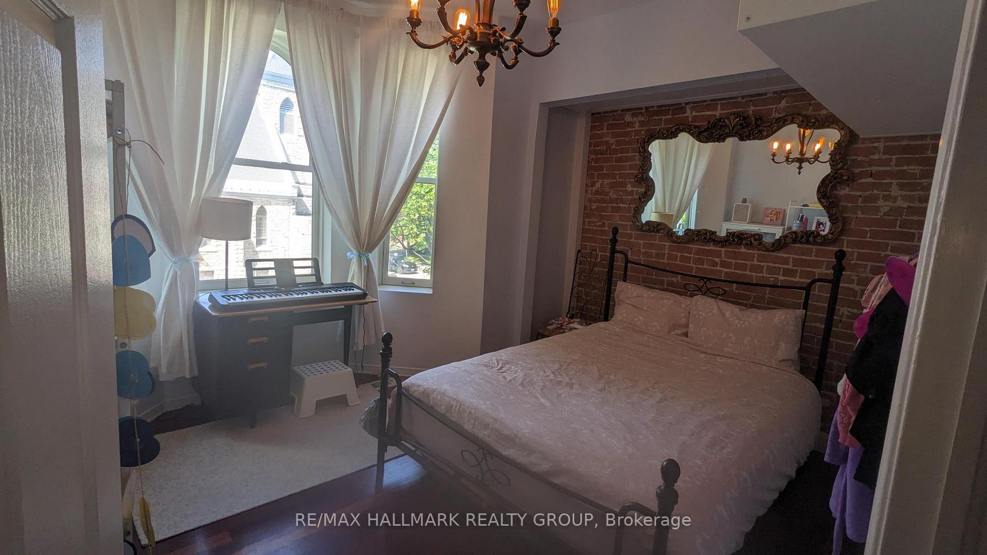 Photo 3 of Unit 1, 509 King Edward Avenue, Ottawa, Sandy Hill — HOMEH