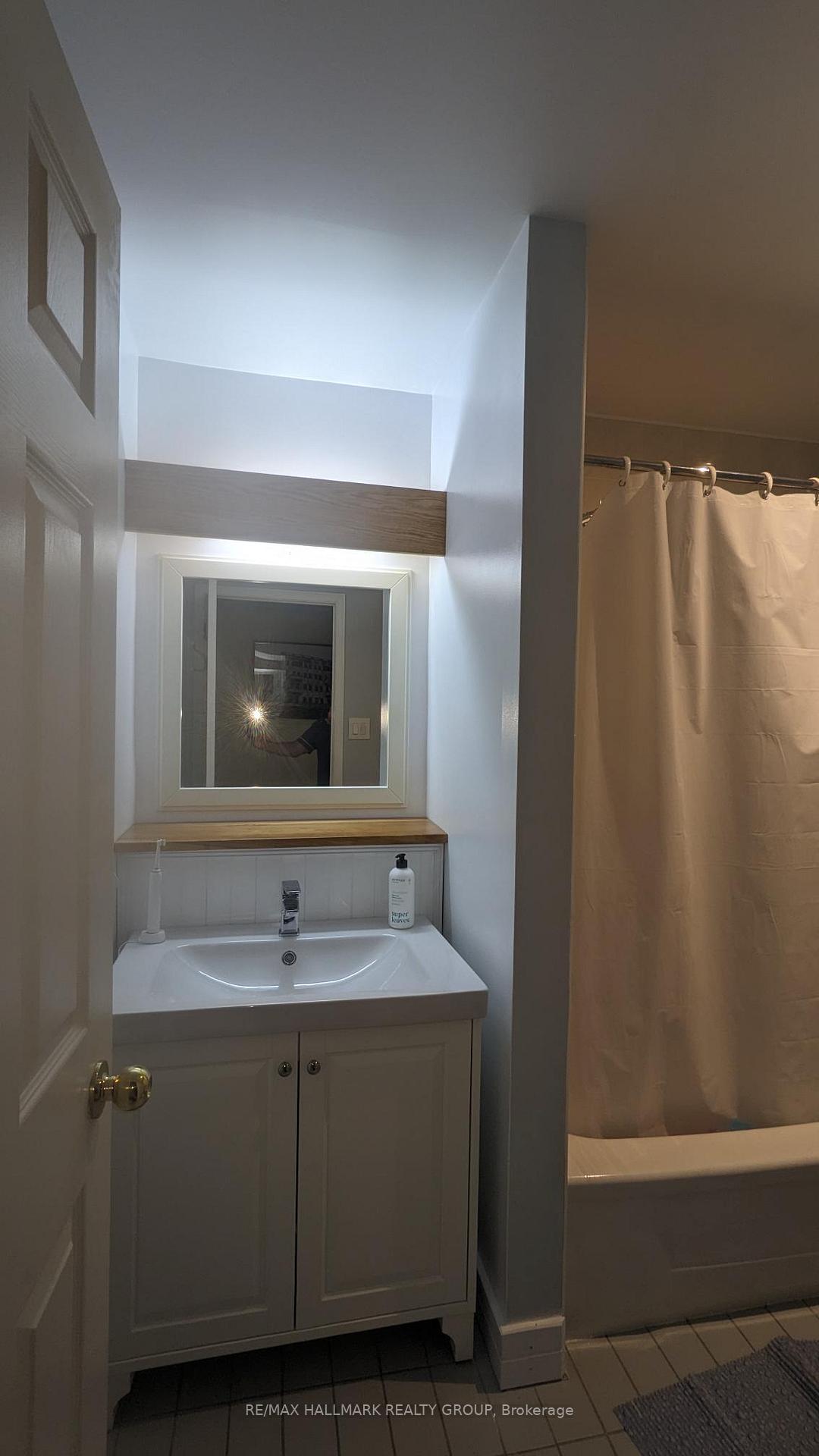 Photo 9 of Unit 1, 509 King Edward Avenue, Ottawa, Sandy Hill — HOMEH
