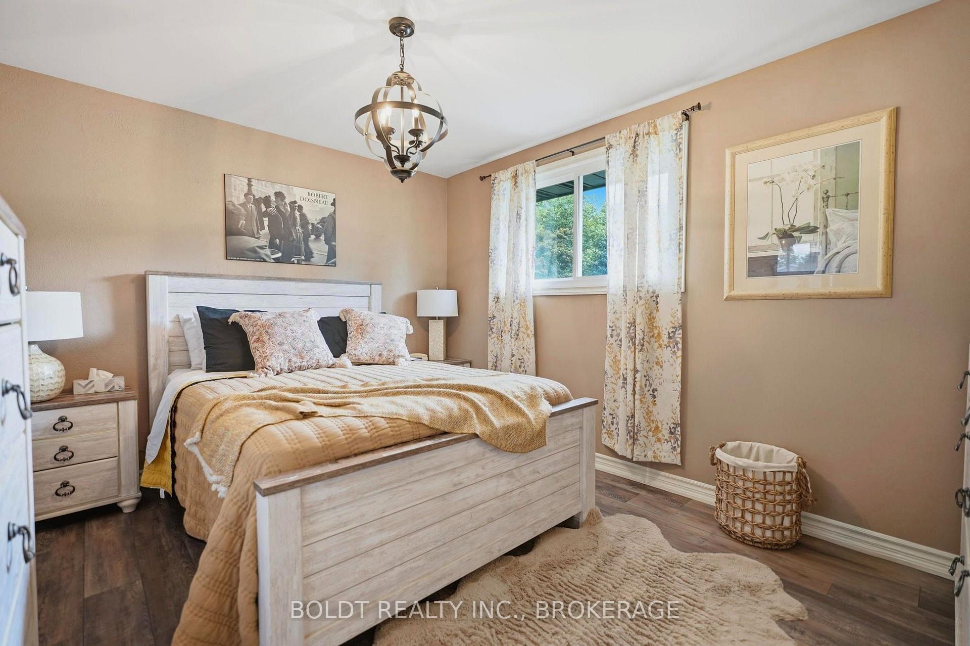 Photo 22 of 18 Prince Charles Drive, St. Catharines, Lakeport — HOMEH