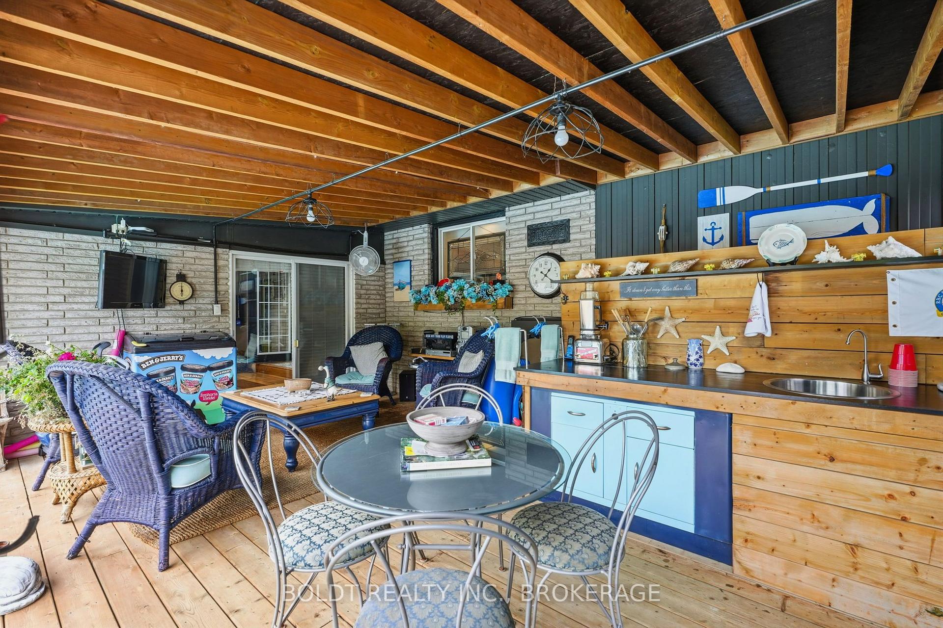 Photo 38 of 18 Prince Charles Drive, St. Catharines, Lakeport — HOMEH