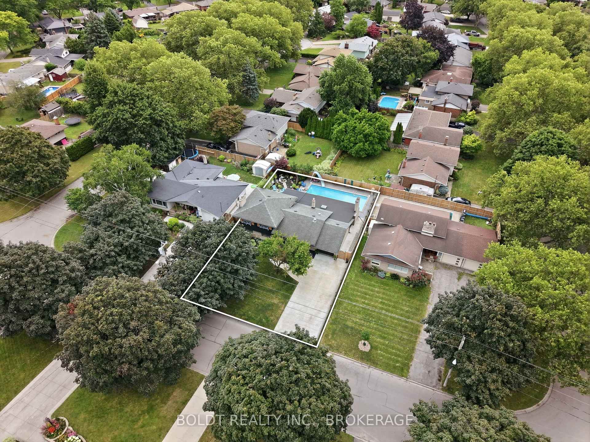 Photo 49 of 18 Prince Charles Drive, St. Catharines, Lakeport — HOMEH