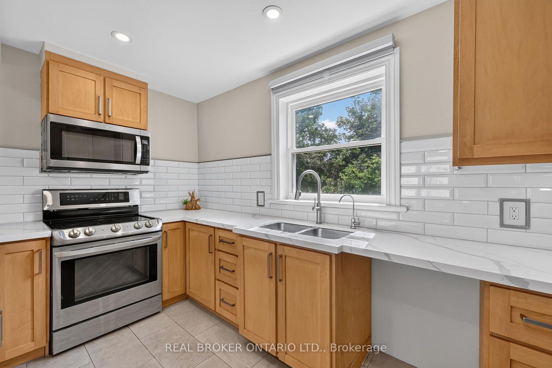 Photo 9 of 5631 Mount Albert Road, East Gwillimbury, Mt Albert — HOMEH