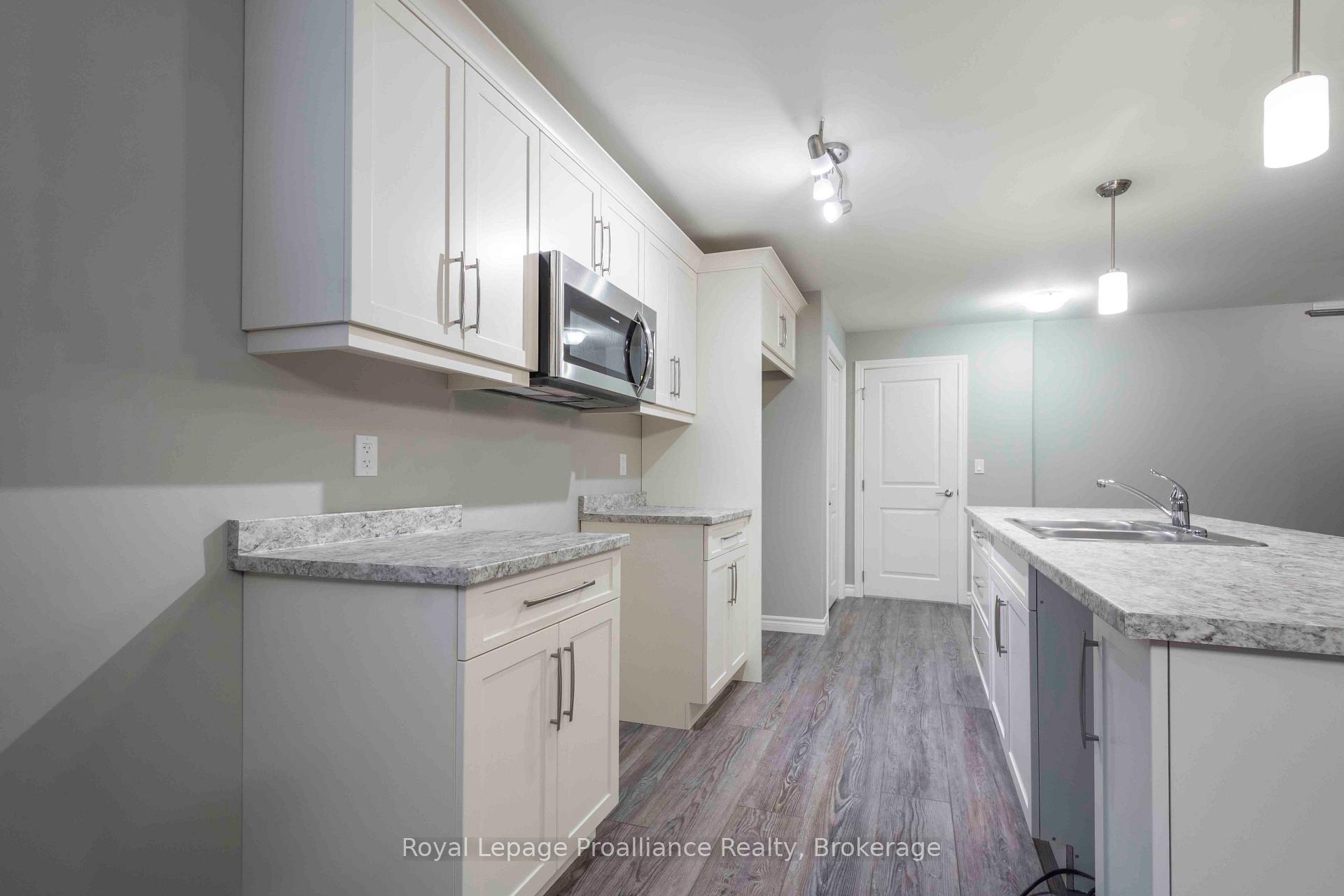 Photo 4 of 47 Dewal Place, Belleville, Belleville Ward — HOMEH