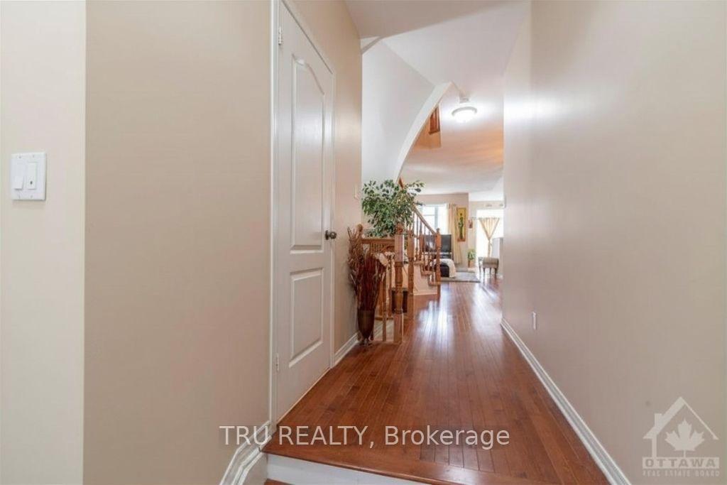 Photo 2 of 228 Berrigan Drive, Ottawa, Barrhaven - Longfields — HOMEH