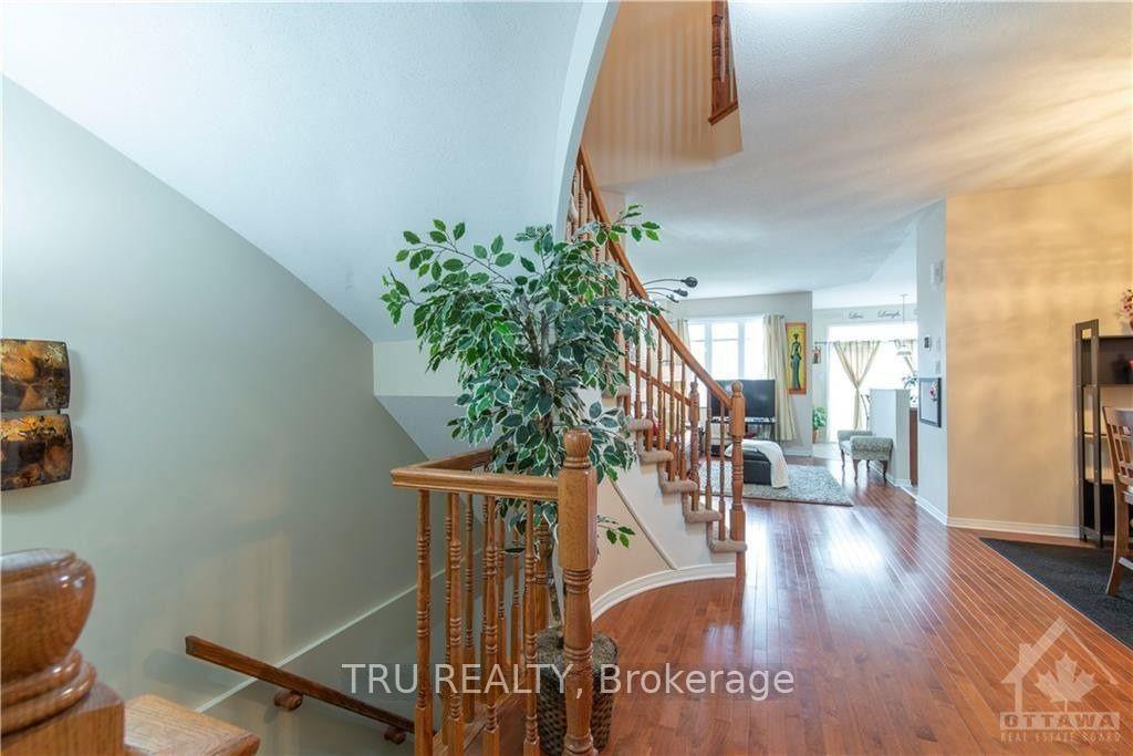 Photo 4 of 228 Berrigan Drive, Ottawa, Barrhaven - Longfields — HOMEH