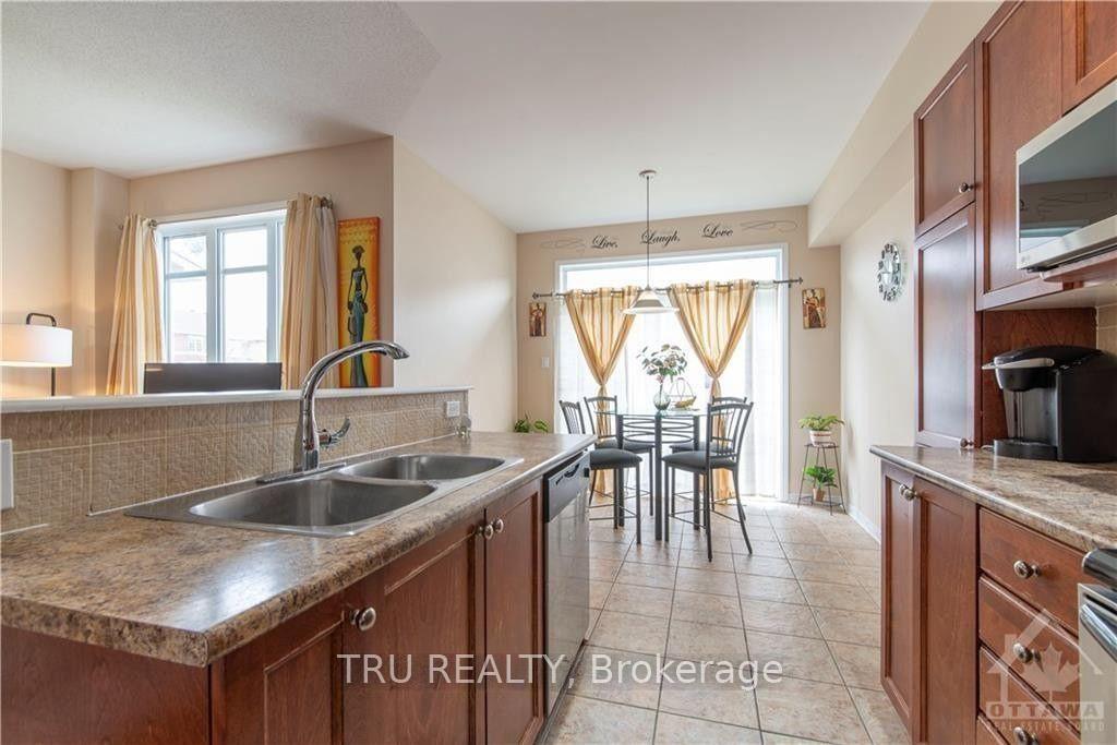 Photo 11 of 228 Berrigan Drive, Ottawa, Barrhaven - Longfields — HOMEH