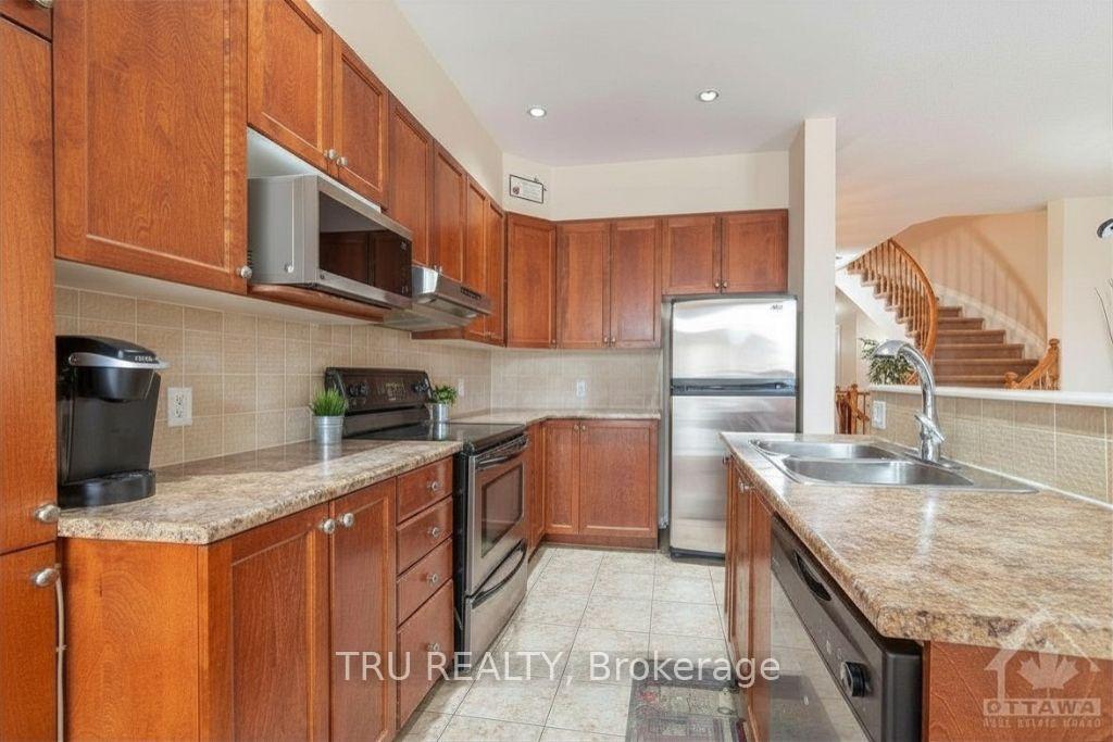 Photo 12 of 228 Berrigan Drive, Ottawa, Barrhaven - Longfields — HOMEH