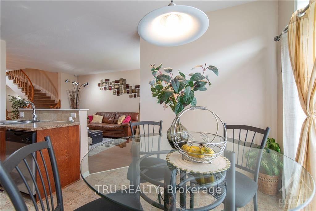 Photo 14 of 228 Berrigan Drive, Ottawa, Barrhaven - Longfields — HOMEH
