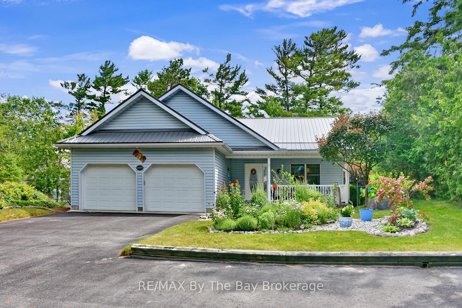 Photo 2 of 1327 River Road E, Wasaga Beach — HOMEH