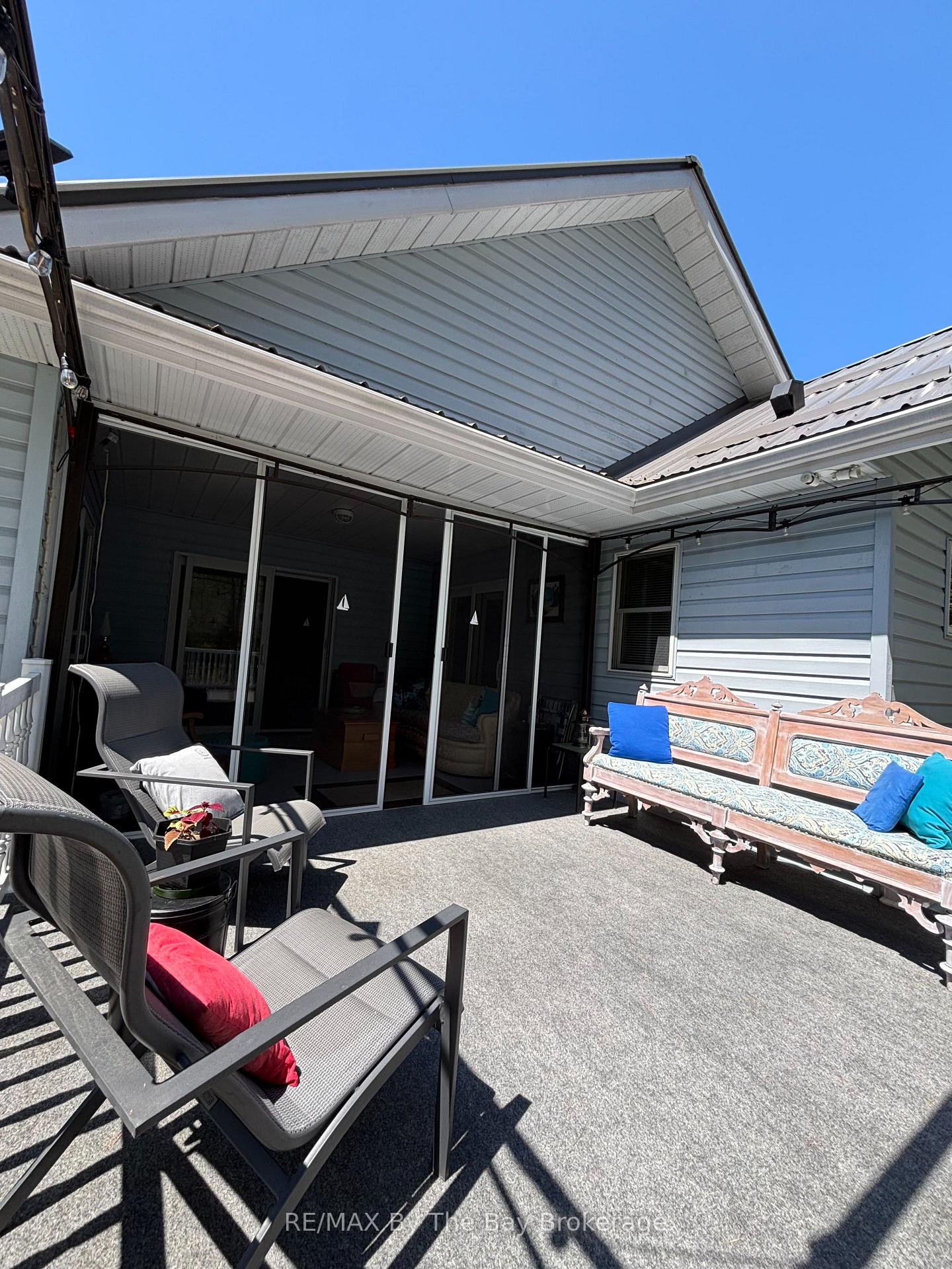 Photo 6 of 1327 River Road E, Wasaga Beach — HOMEH